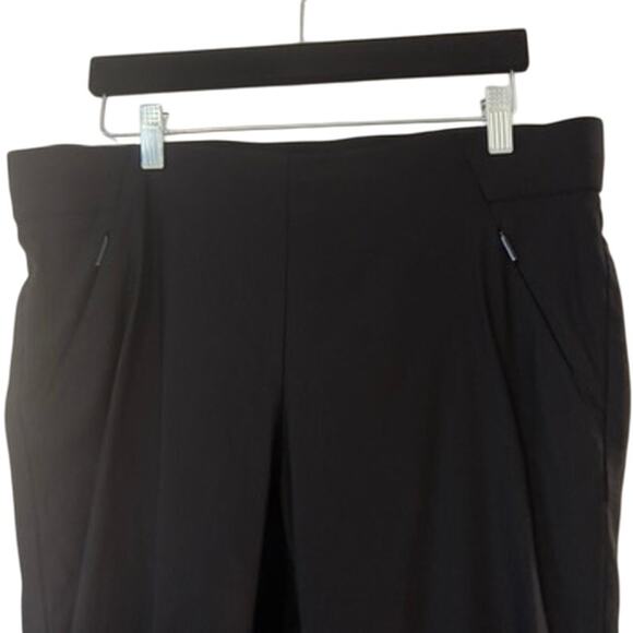 Ann Klein Black Flat Front Pants Slacks 10 Zipper Pockets Pull On - Picture 3 of 9